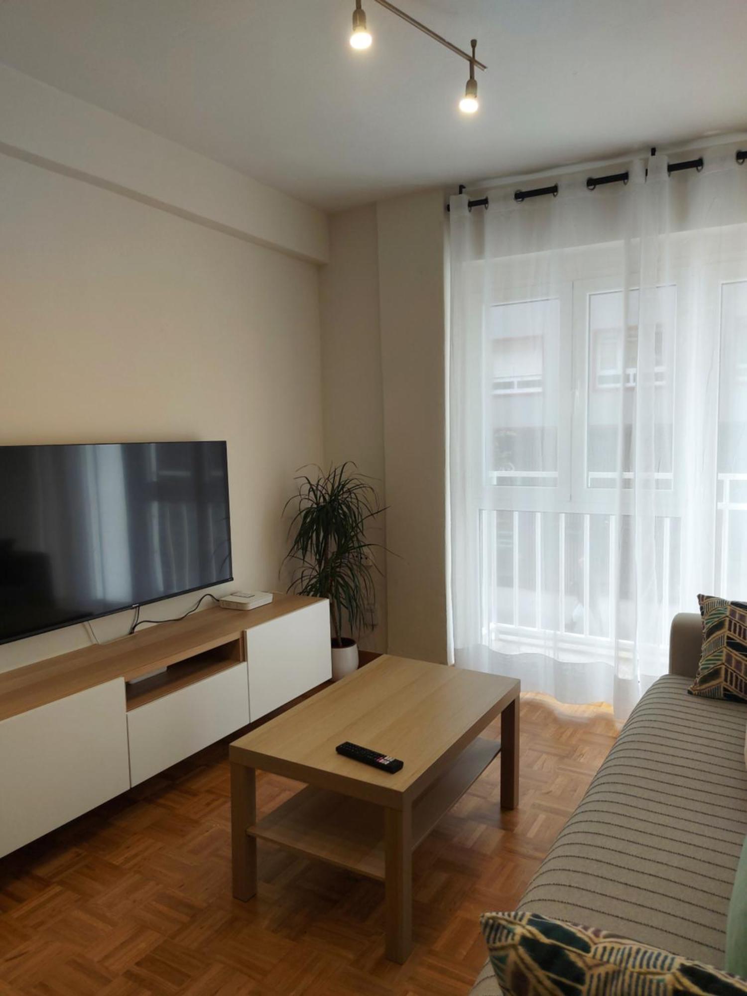 Apartamento Gijon Arena, Con Aparcamiento Exterior photo